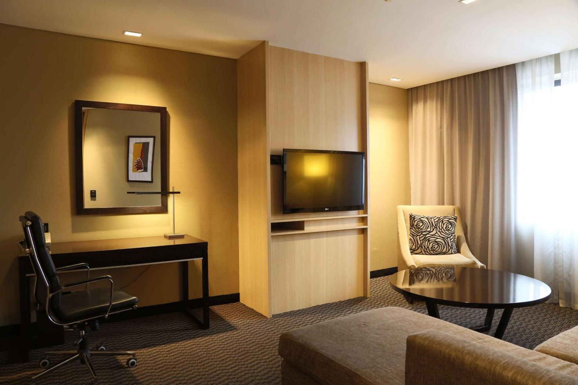 Hilton Garden Tucuman Hotel